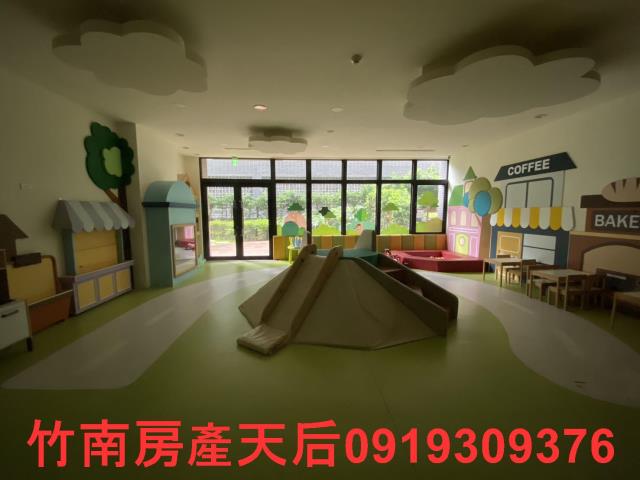苗栗竹南大樓-12