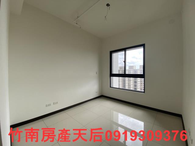苗栗竹南大樓-5