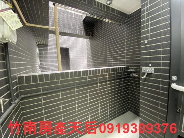 苗栗竹南大樓-4