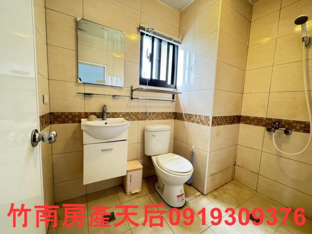頭份華廈-2